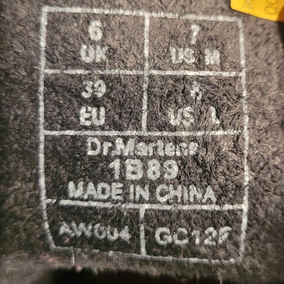 Dr. Martens 1b89 logo black/yellow leather boots - Picture 7 of 8